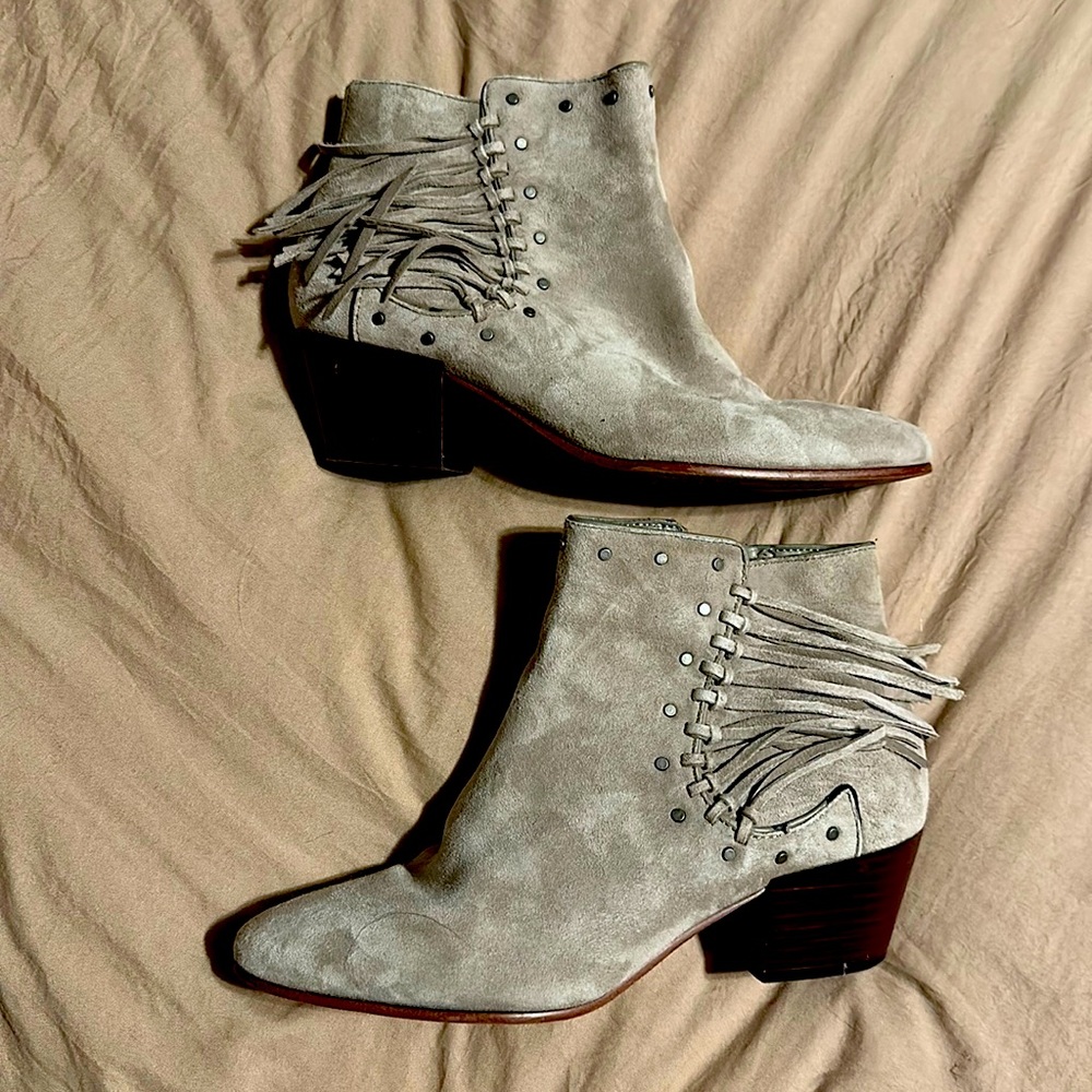 Sam Edelman Gray Suede Fringe ankle boots